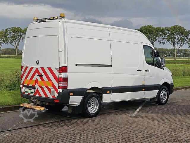 High-roof van MERCEDES-BENZ SPRINTER 519 L2H2 N2 3500Kg Trekhaak V6 3.0Ltr ...