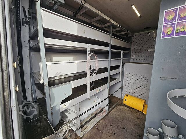 High-roof van MERCEDES-BENZ SPRINTER 519 L2H2 N2 3500Kg Trekhaak V6 3.0Ltr ...