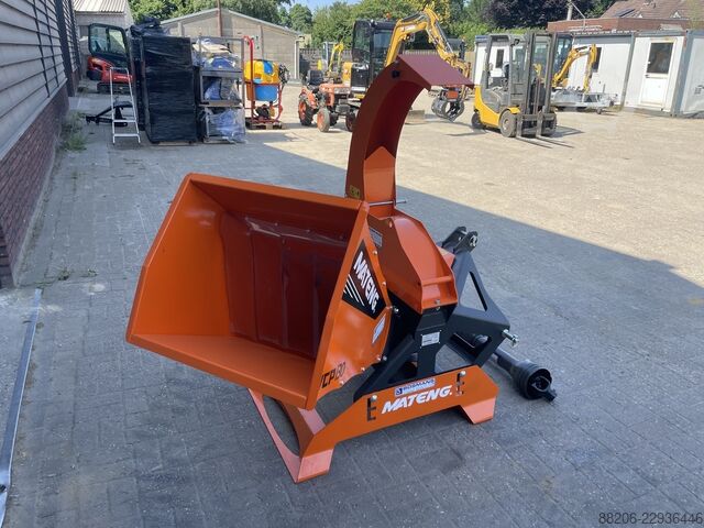 Mateng WCP 130 Holzhäcksler / Schredder NEU für Kleintraktoren MATENG WCP 130 houthakselaar / versnipperaar NIEUW voor minitractor