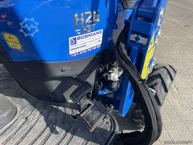 Solis 26 HST compact tractor with front loader / front-end loader NEW SOLIS 26 HST minitractor met voorlader / frontlader NIEUW