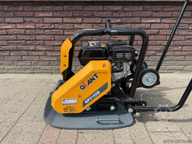 Giant GP2155 G Petrol Vibratory Plate NEW GIANT GP2155 G Benzine Trilplaat NIEUW