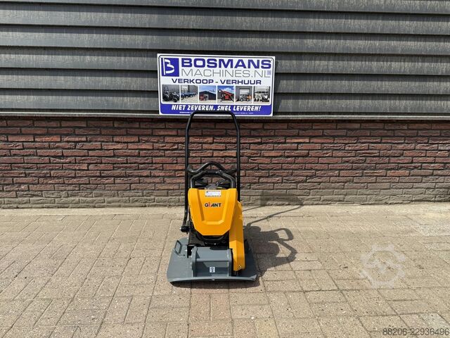Giant GP2155 G Petrol Vibratory Plate NEW GIANT GP2155 G Benzine Trilplaat NIEUW