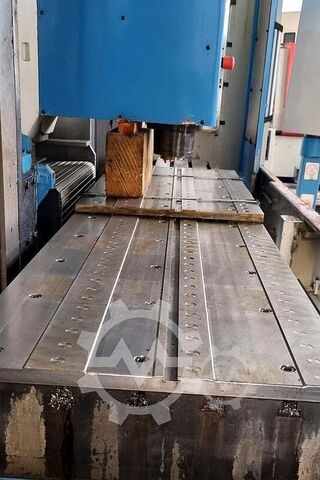 CNC Bearbeitungszentrum KONDIA CM 2500