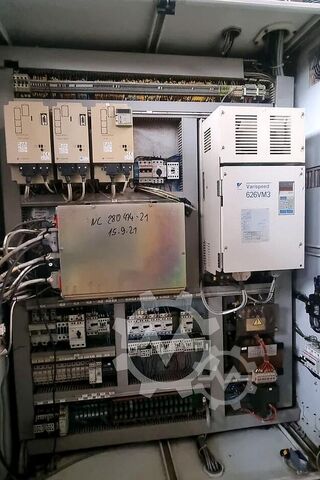 CNC Bearbeitungszentrum KONDIA CM 2500