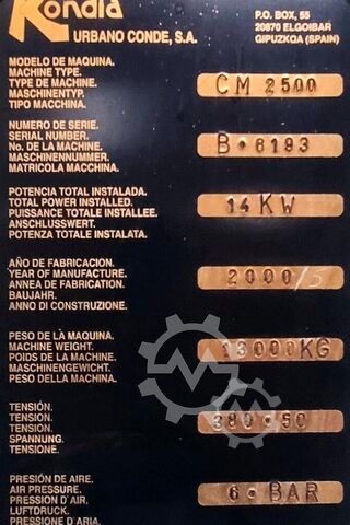CNC Bearbeitungszentrum KONDIA CM 2500