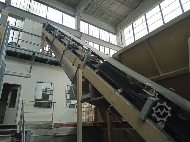 Steep belt conveyor Cover belt conveyor Kühne Förderband 650mm / 14200mm