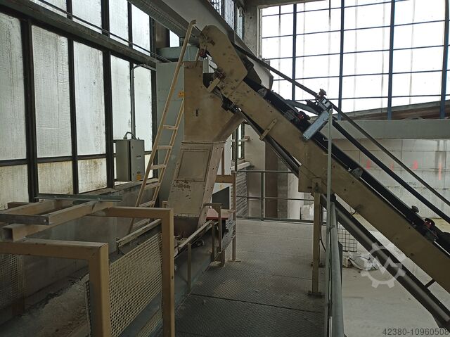 Steep belt conveyor Cover belt conveyor Kühne Förderband 650mm / 14200mm