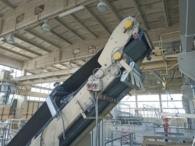 Steep belt conveyor Cover belt conveyor Kühne Förderband 650mm / 14200mm