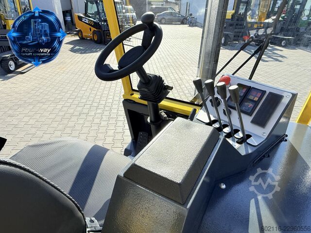 4-way forklift Combilift CB4000 GAS TRIPLEX 8500 FREE LIFT