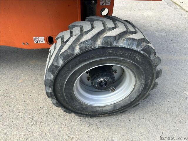 Telescopic boom lift JLG 460SJ (4568)