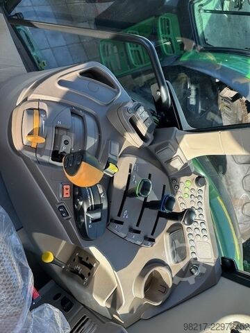 John Deere 6110 M   NEU John Deere 6110 M   NEU