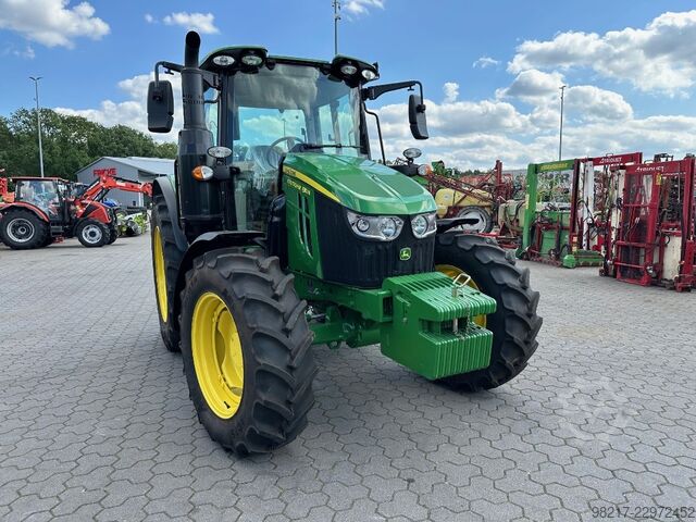John Deere 6110 M   NEU John Deere 6110 M   NEU