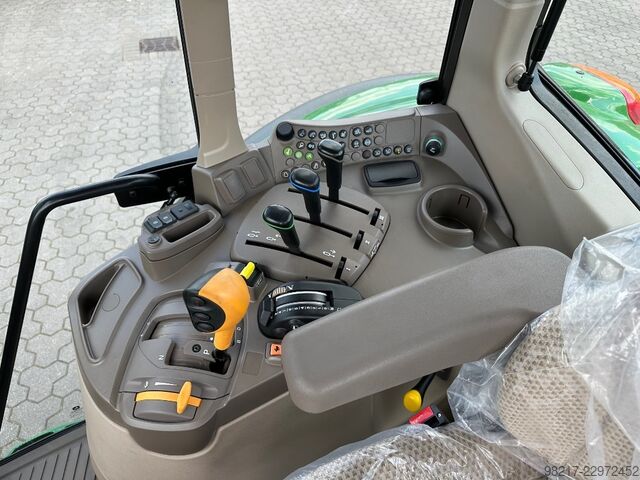 John Deere 6110 M   NEU John Deere 6110 M   NEU