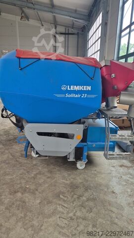 Lemken Azurit 9 mit Fronttank Lemken Azurit 9 mit Fronttank