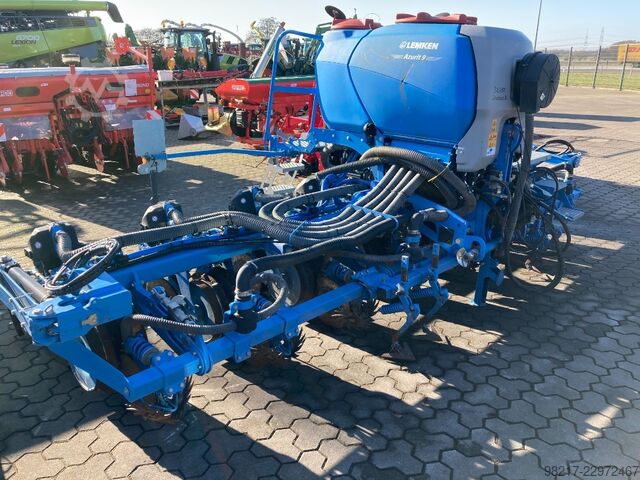 Lemken Azurit 9 mit Fronttank Lemken Azurit 9 mit Fronttank