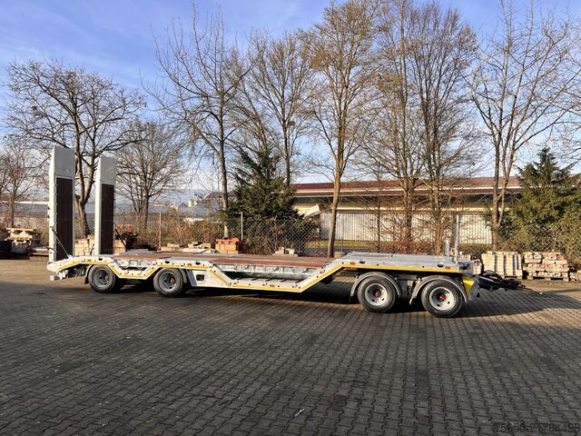 Low loader trailer Möslein T 4 VB H1 R  neuer 4 Achs Tieflader + Radmulden