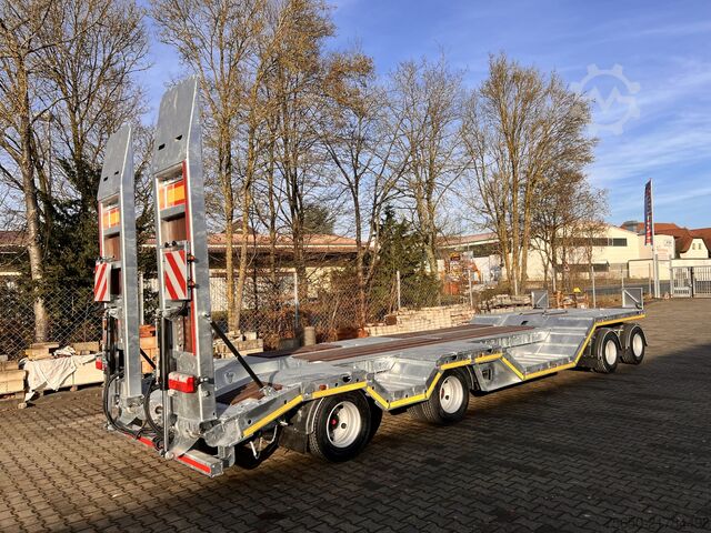 Low loader trailer Möslein T 4 VB H1 R  neuer 4 Achs Tieflader + Radmulden