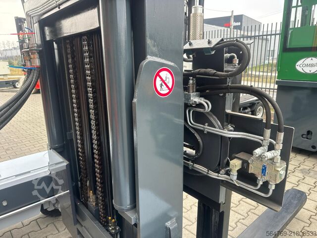 4-way forklift Combilift Hubtex DQ45/Only 3310 h/Telscopic forks