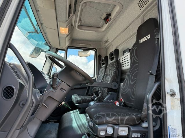 Refrigerated truck IVECO 180E32 Schmitz / Thermo King T-1200R Spectrum