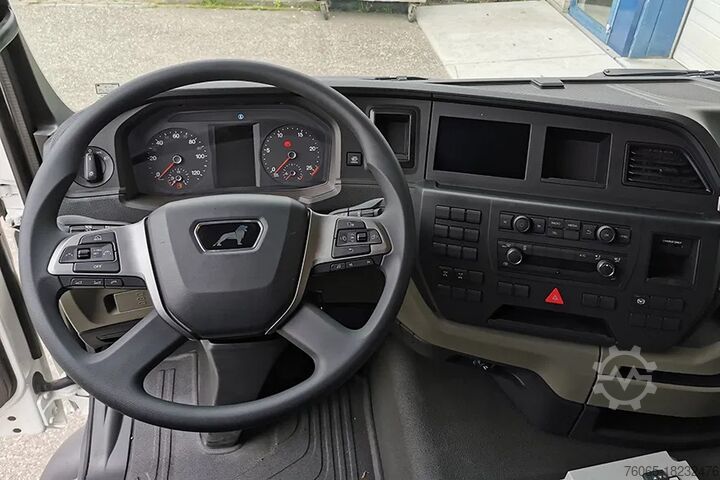 Tanker truck MAN TGS 33.400 BB CH Bitumen Tank Truck