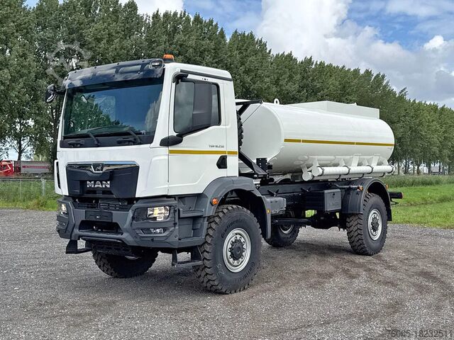 Tanker truck MAN TGM 18.250 BB Fuel Tank Truck (2 units)
