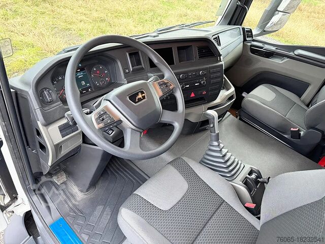 Refrigerated/frozen transport MAN TGS 33.360 BB CH 6x4 Refrigerated Box Truck