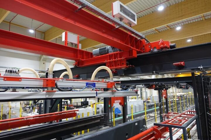 BSP production - CLT production line Minda Reichenbacher 