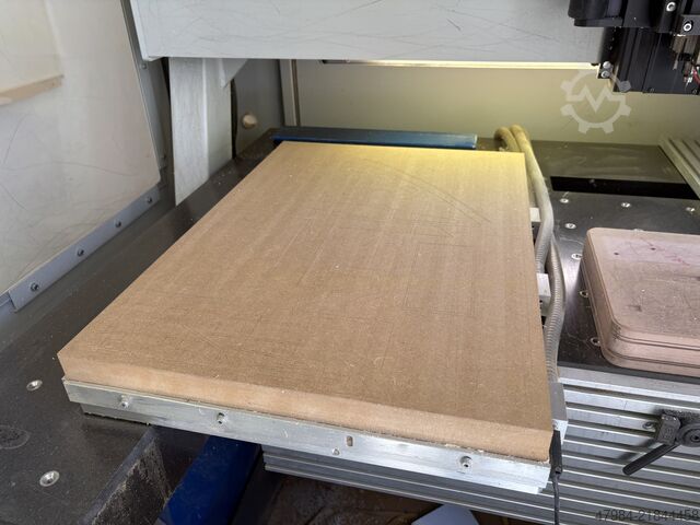 CNC machining center/machining system DATRON M8A