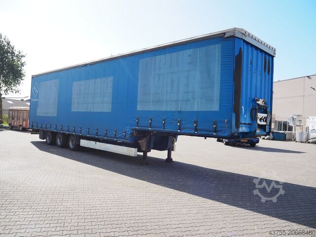Open trailer with tarpaulin Krone SD