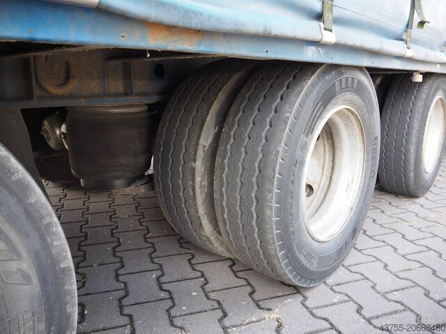 Open trailer with tarpaulin Krone SD