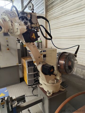 Automatischer Schweißroboterarm Daihen VRC FD-B4-2dm-MIG