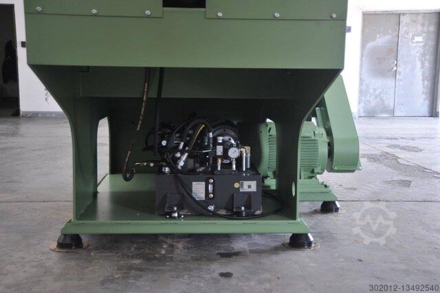 Single-shaft shredder Crushmaster Q 80