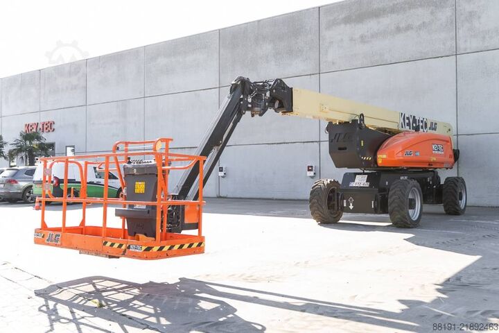 Telescopic boom lift JLG 1250 AJP