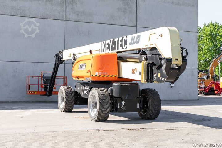 Telescopic boom lift JLG 1250 AJP