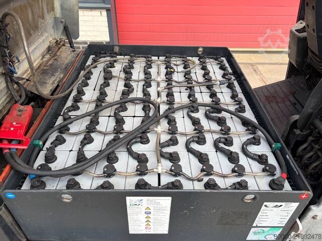 Gabelstapler Nissan GQ02 L 30 CU