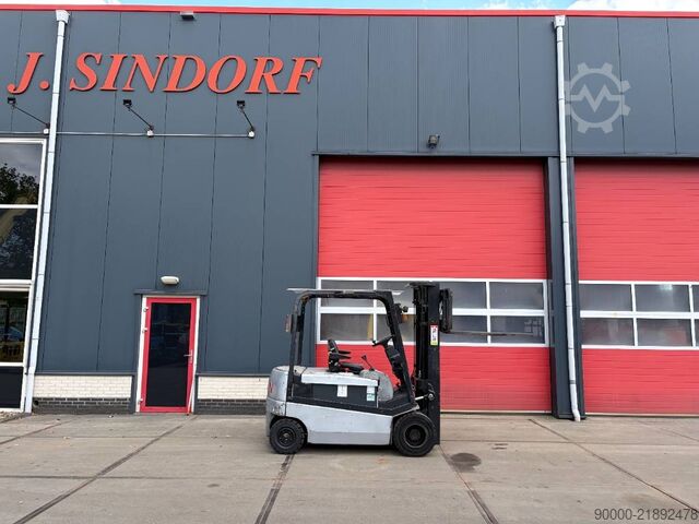 Gabelstapler Nissan GQ02 L 30 CU