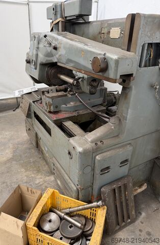 Zahnrad-Abwälzfräsmaschine Precimo HR3-ND 15