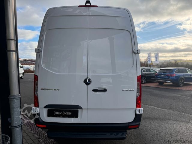 Kastenwagen hoch MERCEDES-BENZ Sprinter 319 CDI 4325 Klimaautom Kamera LED