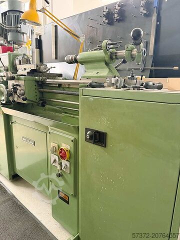 Leit- und Zugspindeldrehmaschine Weiler Matador