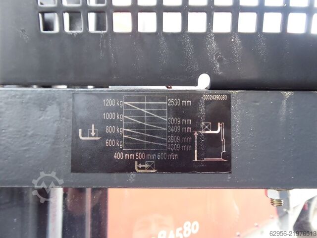High Lift stacker Linde L12
