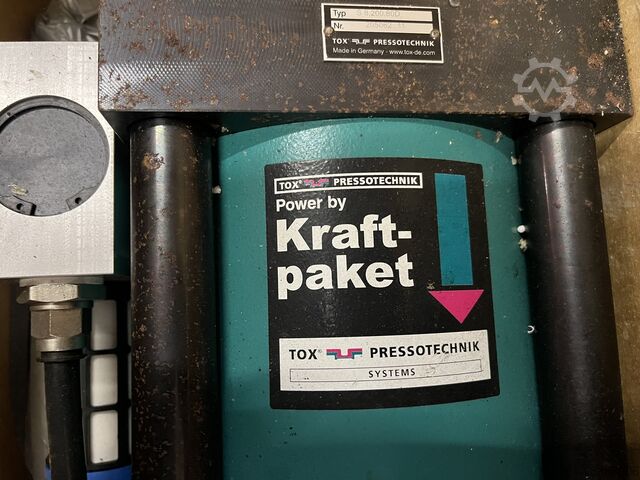 Pneumatische Presse Tox Pressotechnik S8 200 80D