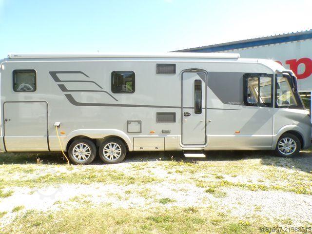Integrated camper HYMER/ERIBA B-Klasse ML I 880 Hubstützen, Autark, Klima, etc