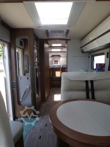 Integrated camper HYMER/ERIBA B-Klasse ML I 880 Hubstützen, Autark, Klima, etc