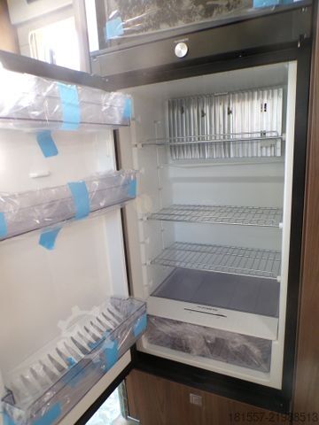 Integrated camper HYMER/ERIBA B-Klasse ML I 880 Hubstützen, Autark, Klima, etc