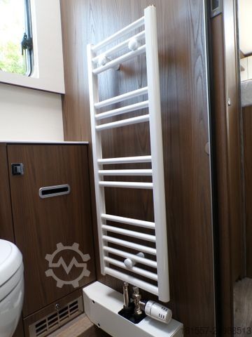 Integrated camper HYMER/ERIBA B-Klasse ML I 880 Hubstützen, Autark, Klima, etc