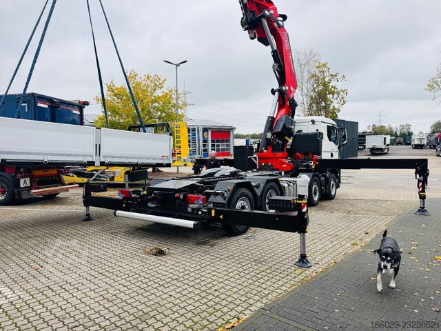 LKW mit Pritsche (offen) MAN TGS 35.520 8x2 Hydrodrive 8x4. Fassi F805 techno