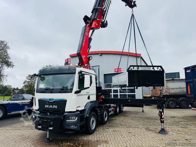 LKW mit Pritsche (offen) MAN TGS 35.520 8x2 Hydrodrive 8x4. Fassi F805 techno