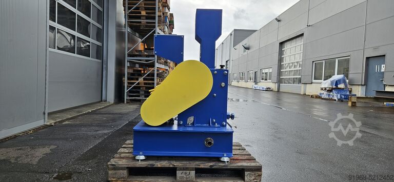 Laboratory jaw crusher LITech JC 300 - 5.5kW