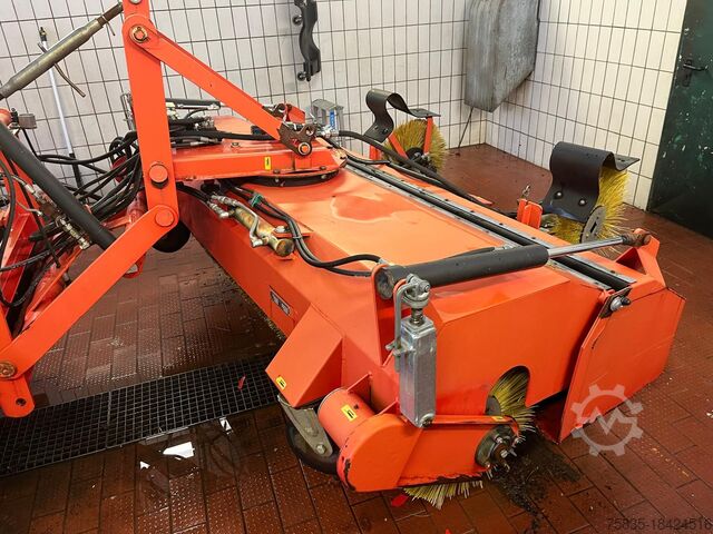 Sweeper Dücker FKM 2400