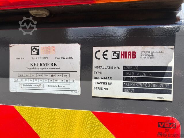 Crane truck DAF CF 75.250 PALFINGER CRANE + HOOKLIFT  143.037km